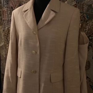 Kasper Women's Cream Blazer & Pants Suit